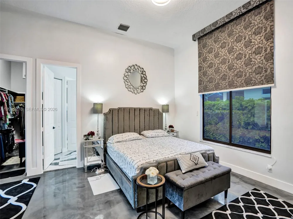 303 NW 119th Dr Coral Springs, FL 33071