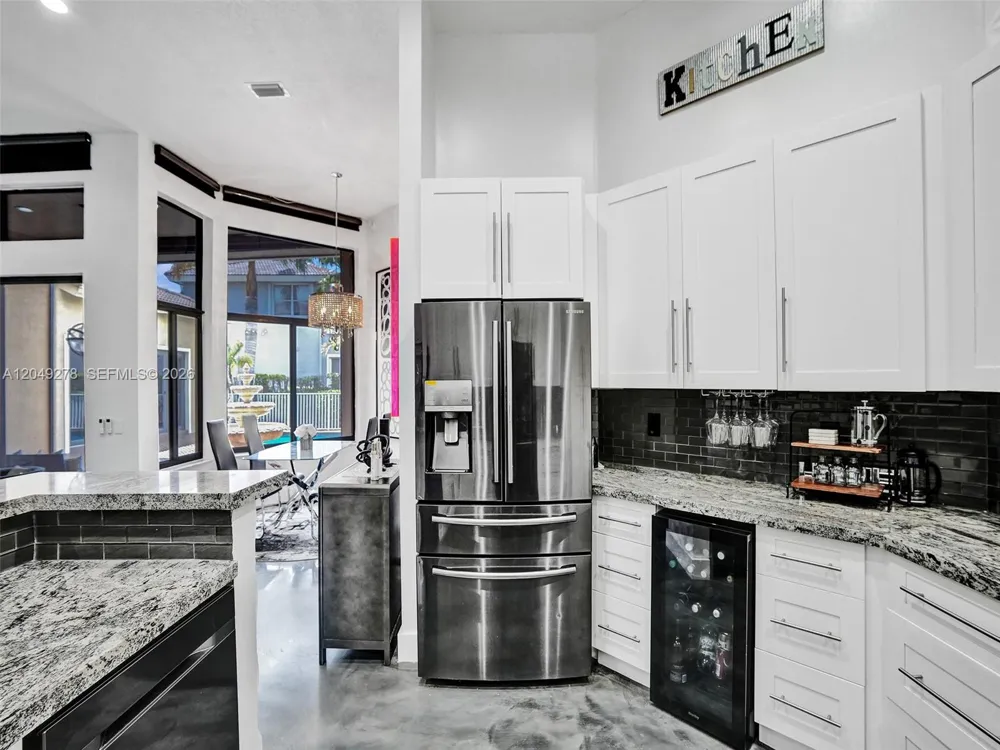303 NW 119th Dr Coral Springs, FL 33071