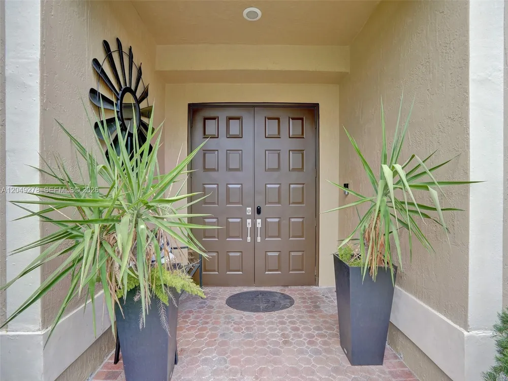 303 NW 119th Dr Coral Springs, FL 33071
