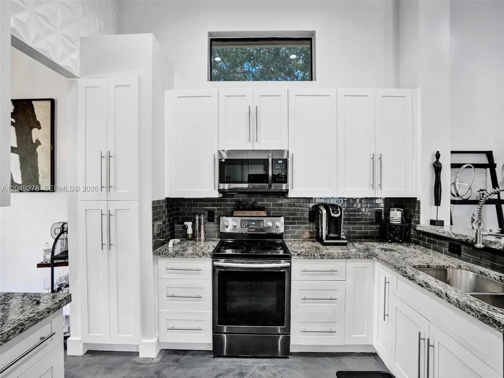 303 NW 119th Dr Coral Springs, FL 33071