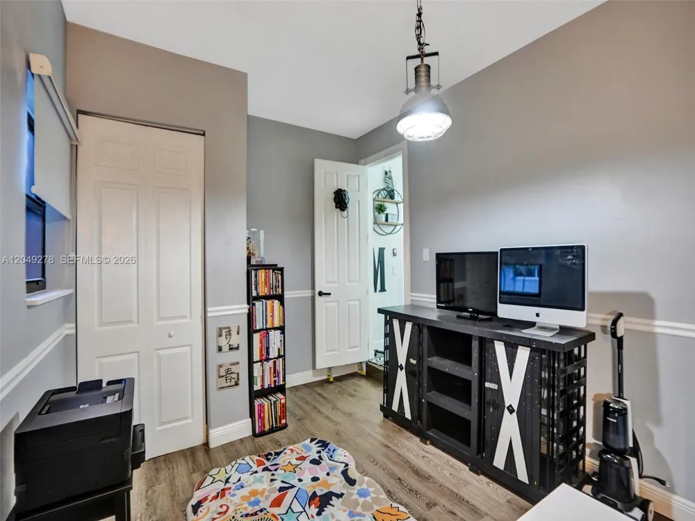 303 NW 119th Dr Coral Springs, FL 33071