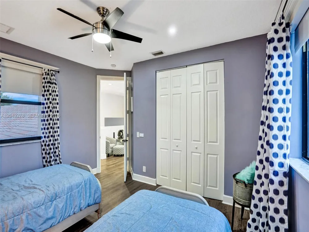 303 NW 119th Dr Coral Springs, FL 33071