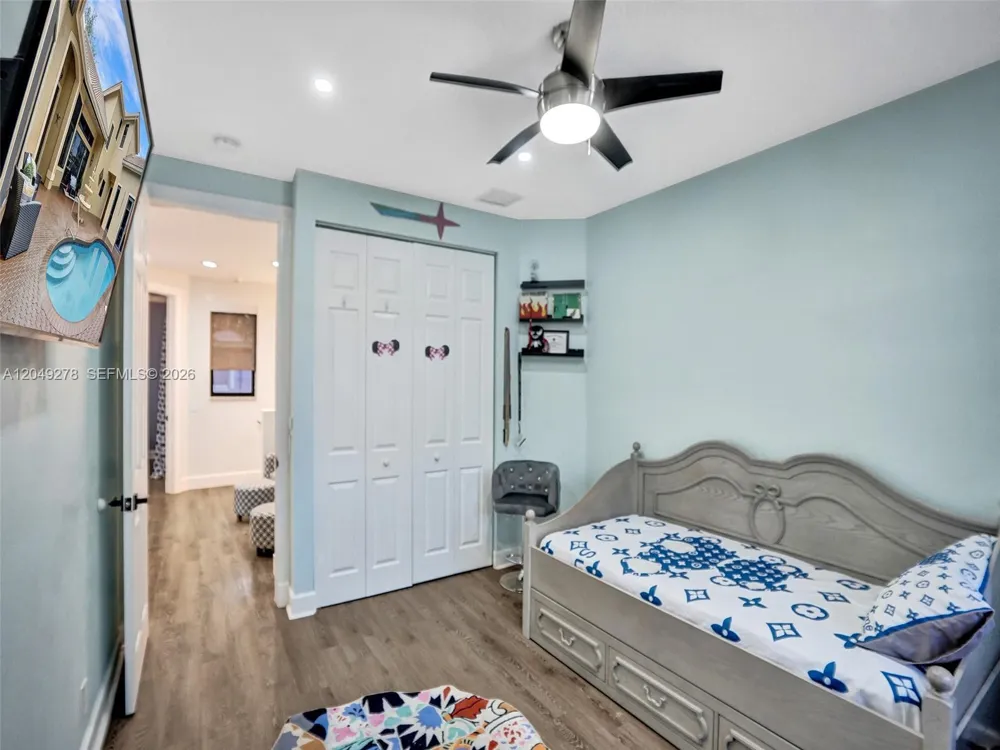 303 NW 119th Dr Coral Springs, FL 33071
