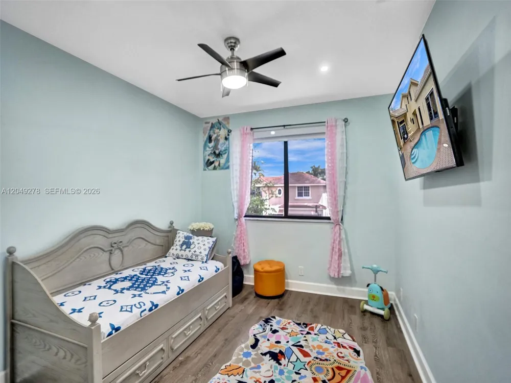 303 NW 119th Dr Coral Springs, FL 33071