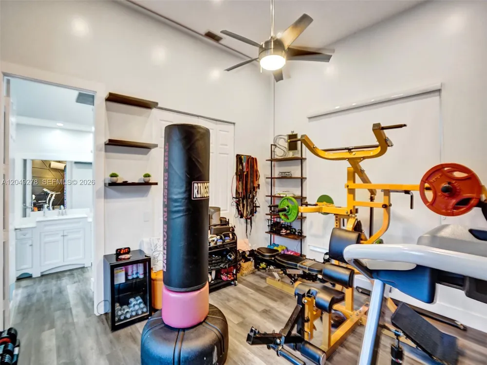 303 NW 119th Dr Coral Springs, FL 33071