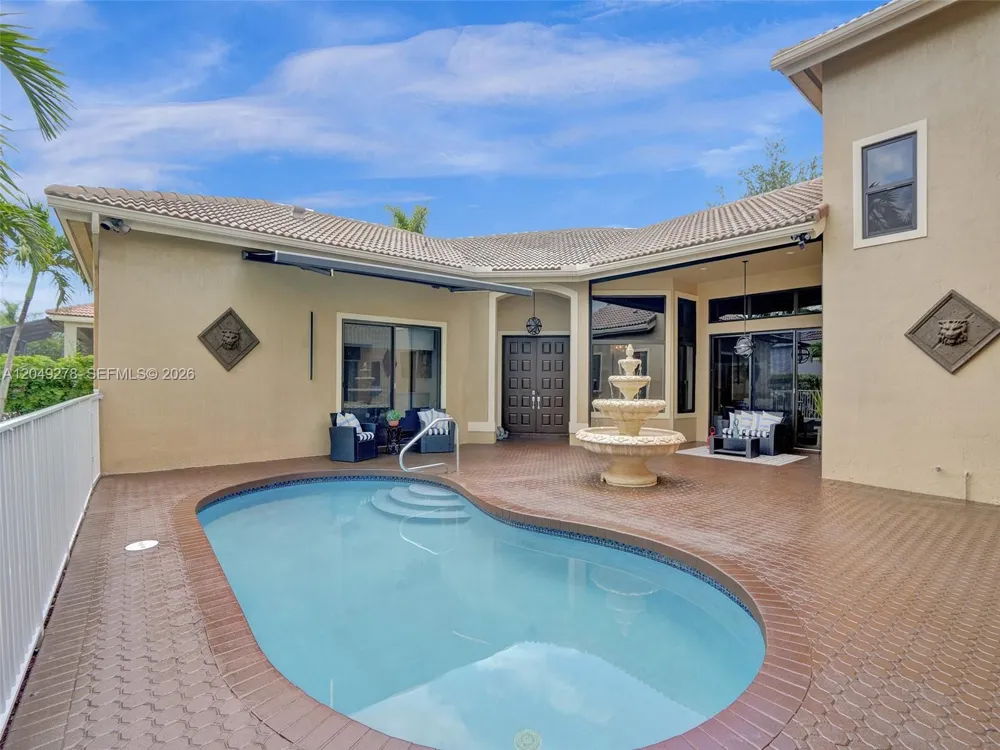 303 NW 119th Dr Coral Springs, FL 33071