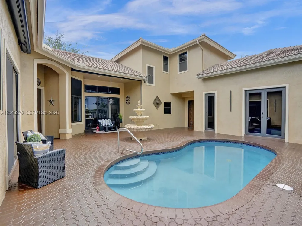 303 NW 119th Dr Coral Springs, FL 33071