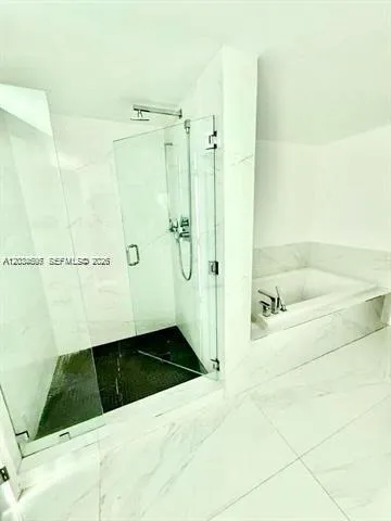 400 Sunny Isles Blvd #817 Sunny Isles Beach, FL 33160