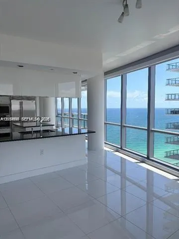 17121 Collins Ave #3101