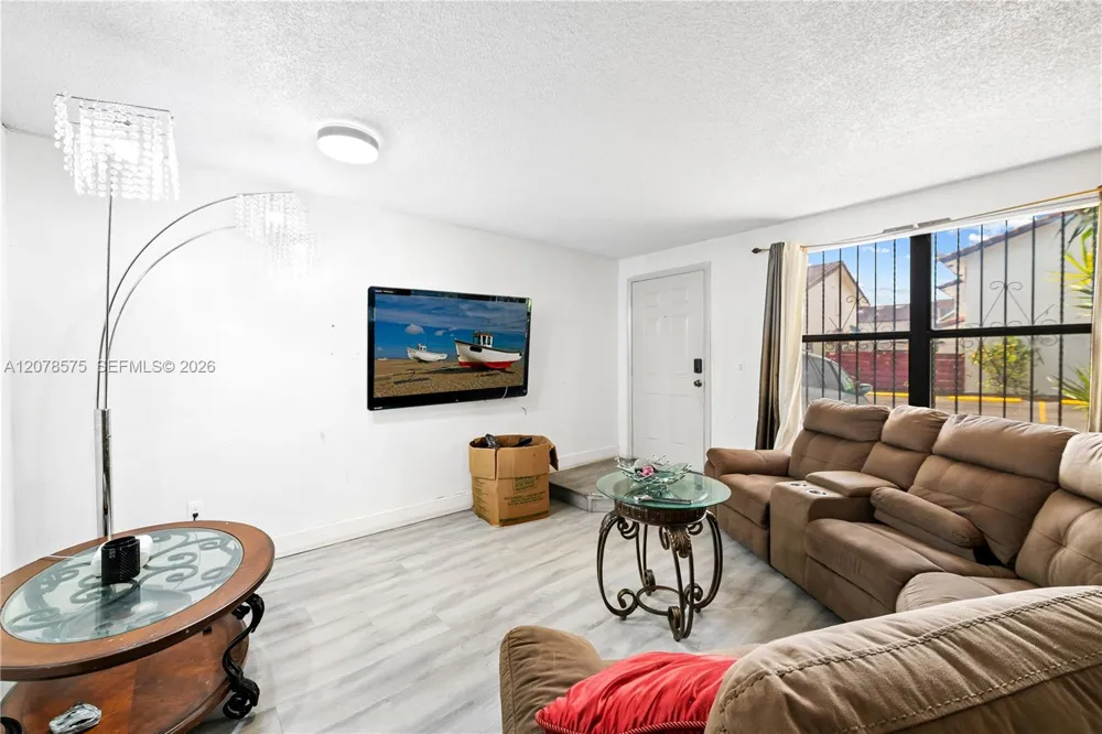 2093 W 54th Ter #38 Hialeah, FL 33016