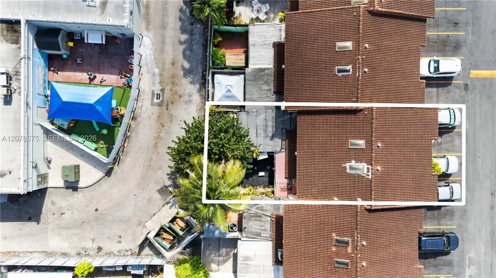 2093 W 54th Ter #38 Hialeah, FL 33016