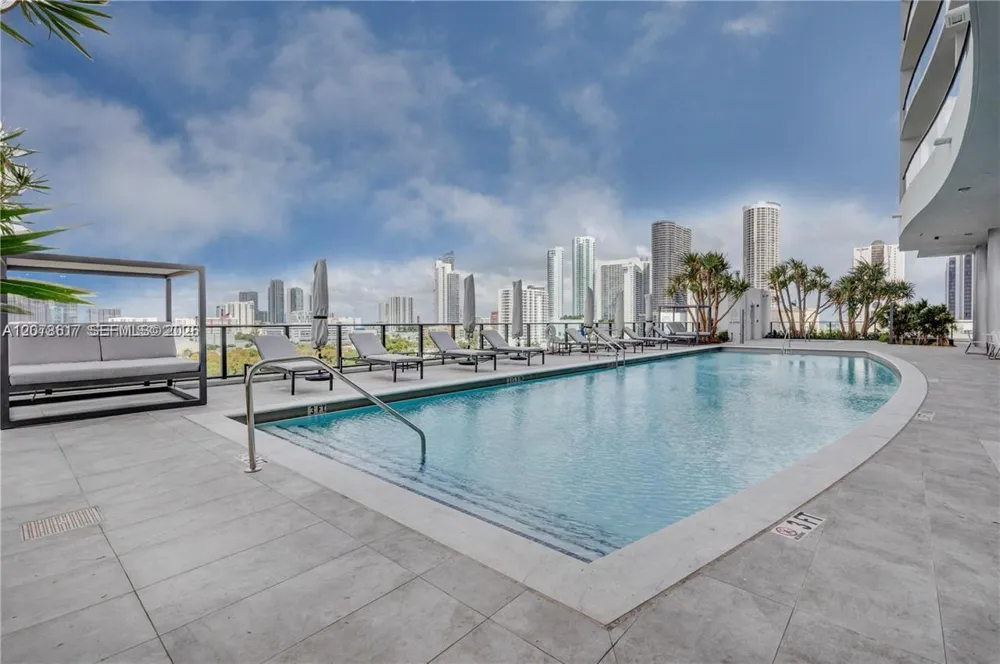1600 NE 1st Ave #1202 Miami, FL 33132