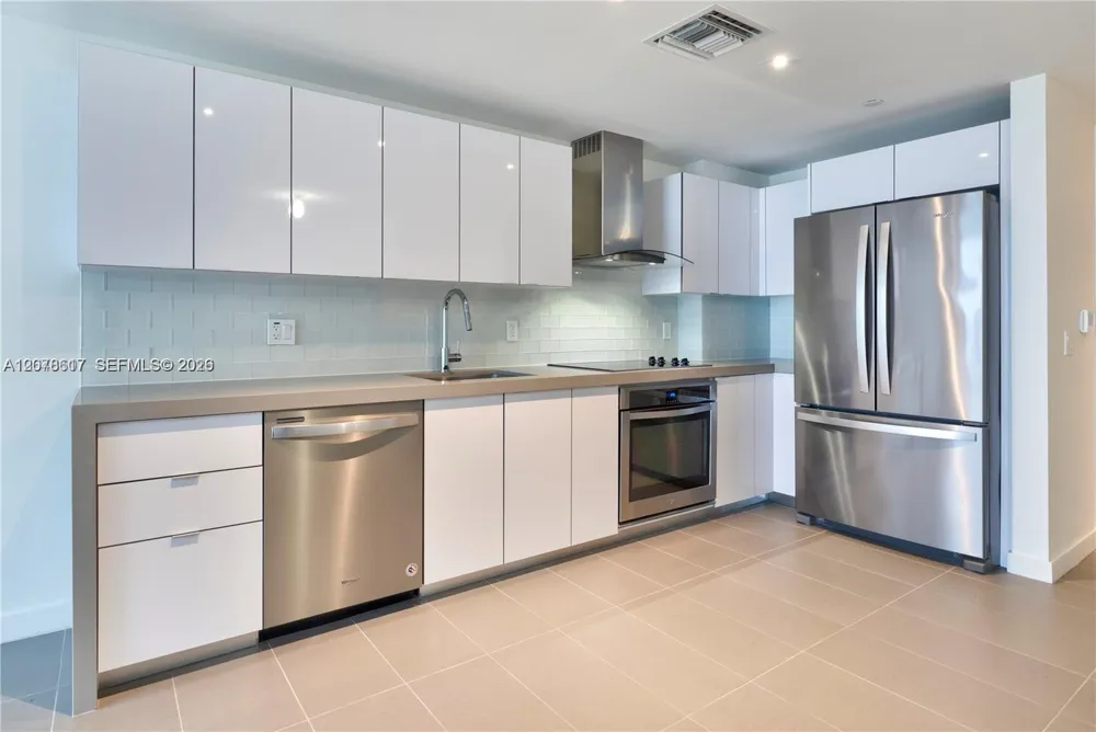 1600 NE 1st Ave #1202 Miami, FL 33132