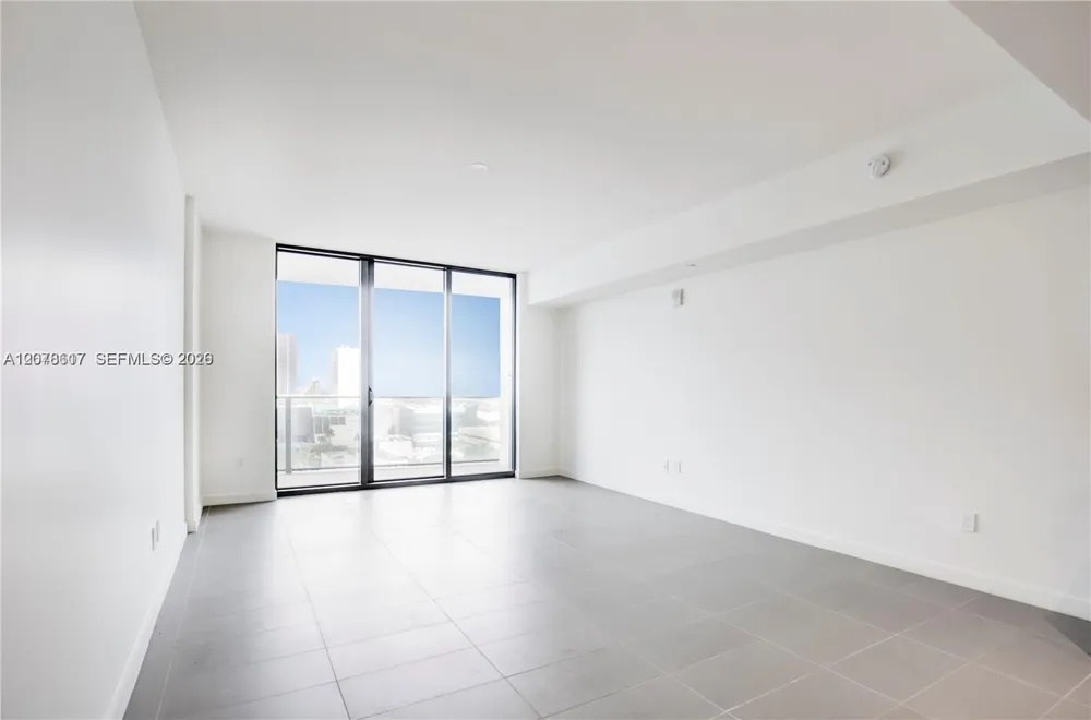 1600 NE 1st Ave #1202 Miami, FL 33132