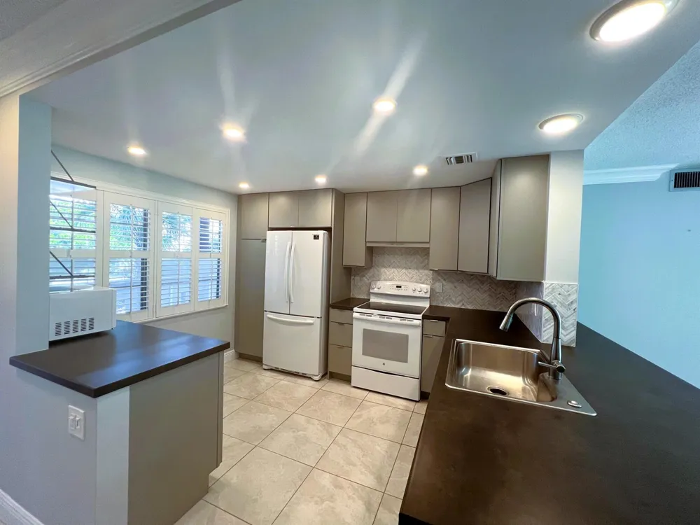 3203 Portofino Point #G2 Coconut Creek, FL 33066