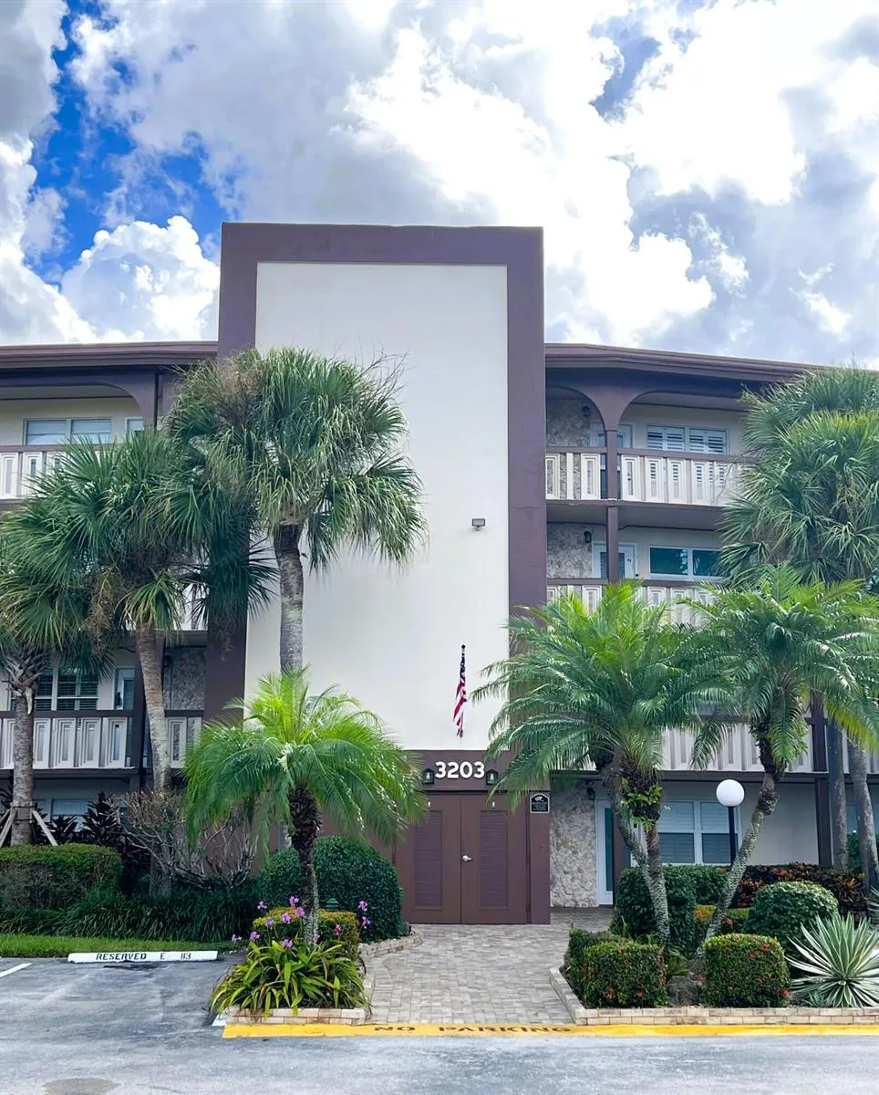 3203 Portofino Point #G2 Coconut Creek, FL 33066