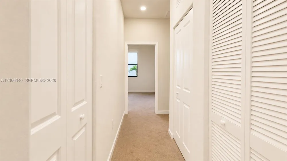 883 NE 211th St #883 Miami, FL 33179