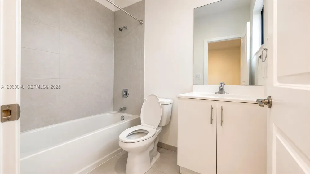 883 NE 211th St #883 Miami, FL 33179