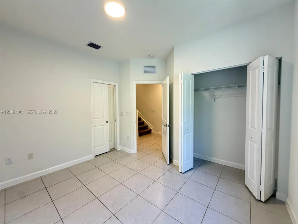 883 NE 211th St #883 Miami, FL 33179