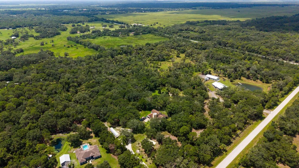 1112 NE 131st Lane Okeechobee, FL 34972