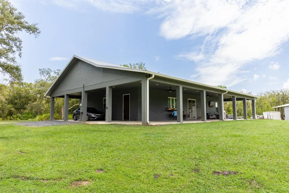 1112 NE 131st Lane Okeechobee, FL 34972