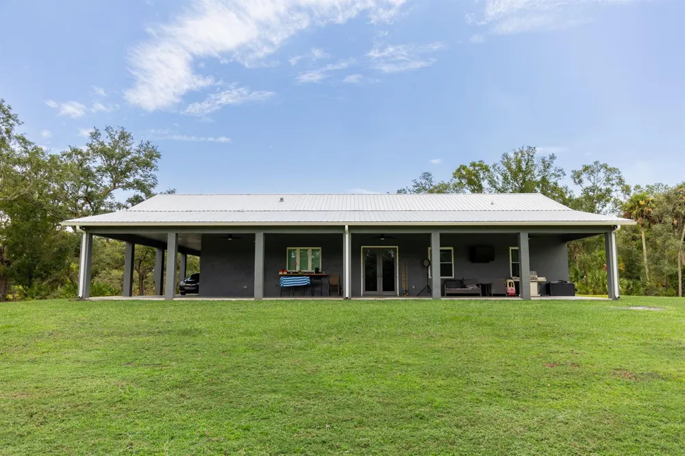 1112 NE 131st Lane Okeechobee, FL 34972