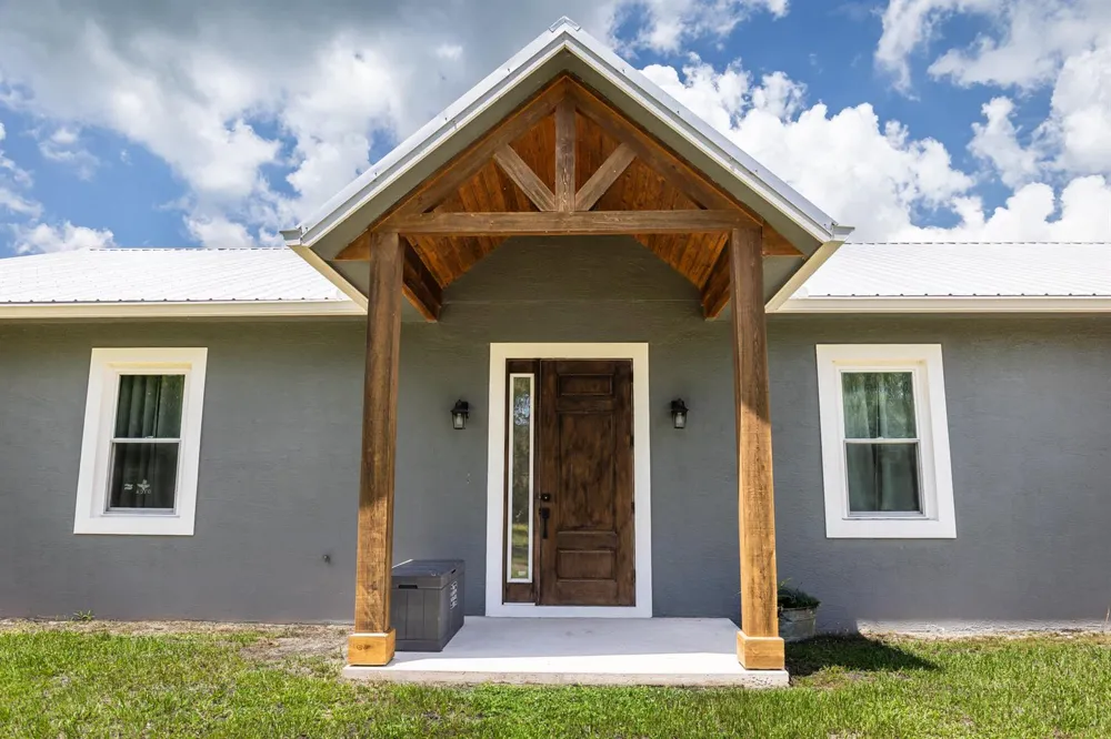 1112 NE 131st Lane Okeechobee, FL 34972