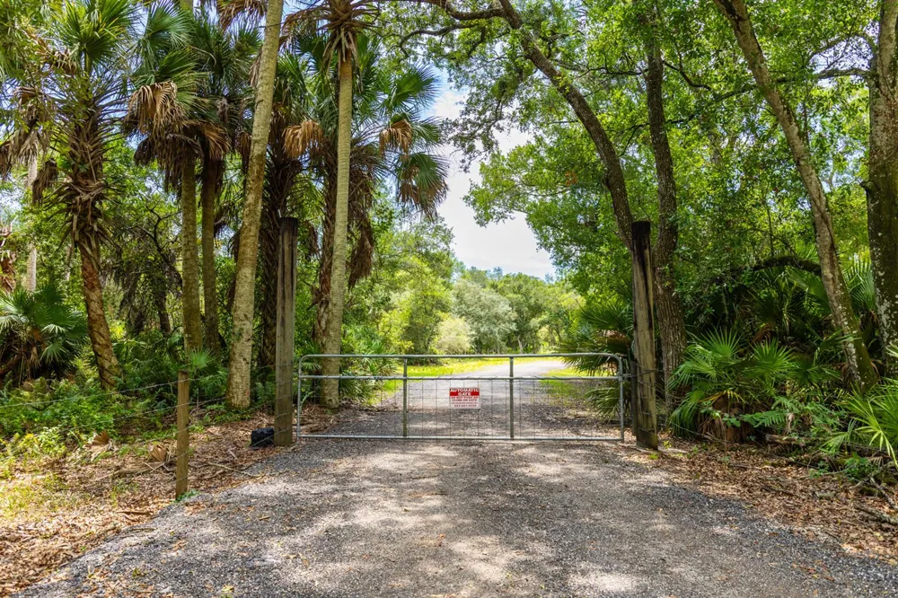 1112 NE 131st Lane Okeechobee, FL 34972