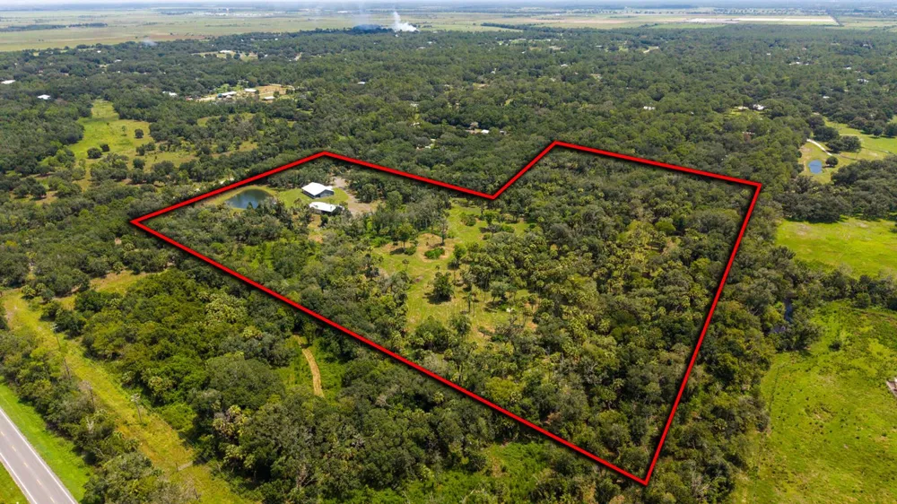1112 NE 131st Lane Okeechobee, FL 34972