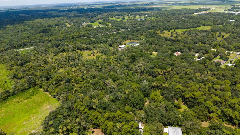 1112 NE 131st Lane Okeechobee, FL 34972