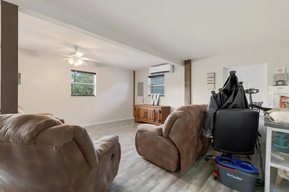 1112 NE 131st Lane Okeechobee, FL 34972