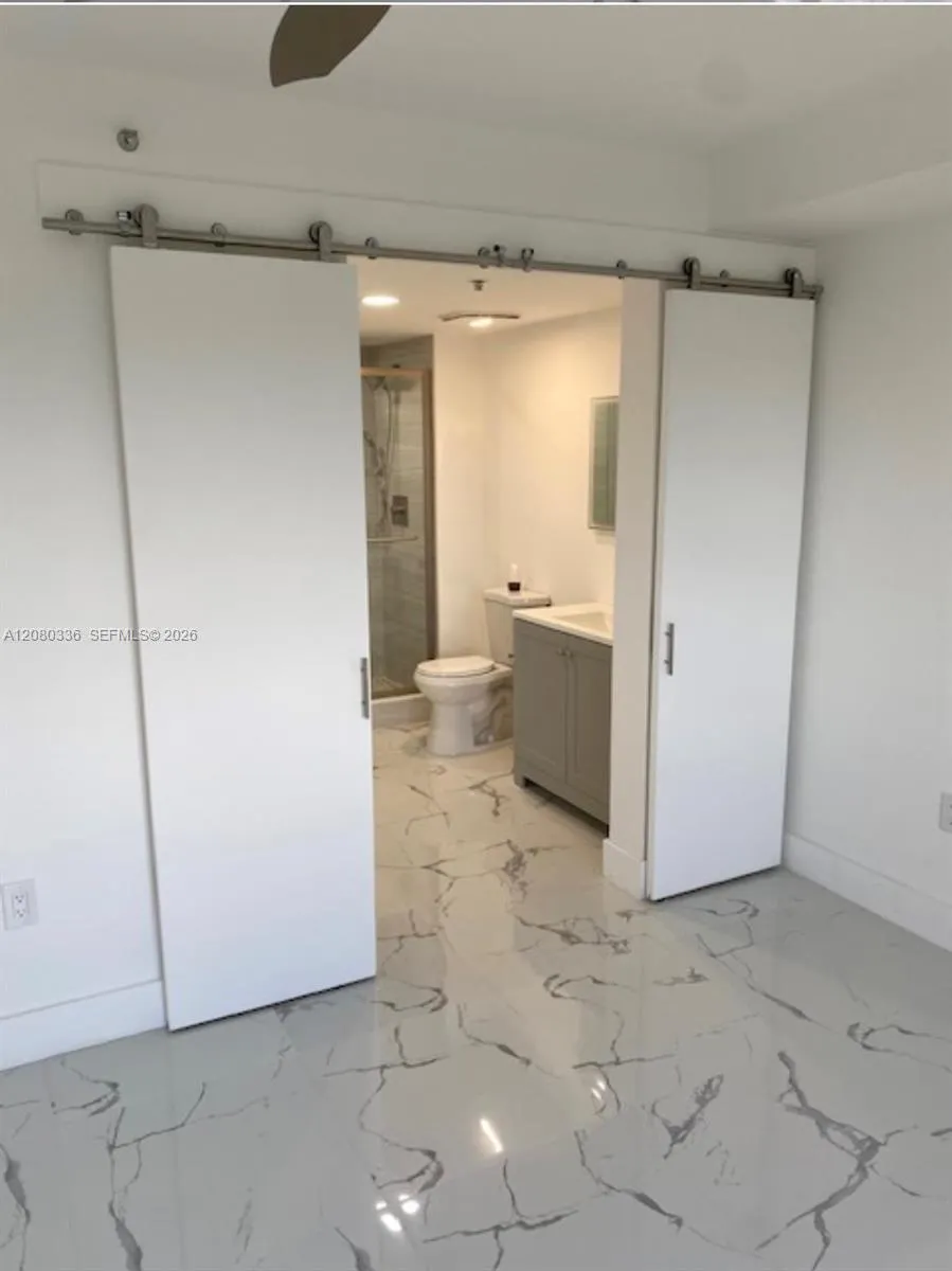 816 NW 11th St #902 Miami, FL 33136