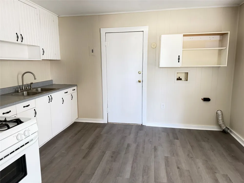 1809 Delaware Muskogee, OK 74403
