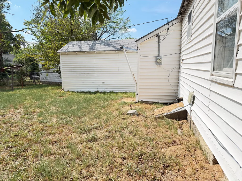 1809 Delaware Muskogee, OK 74403