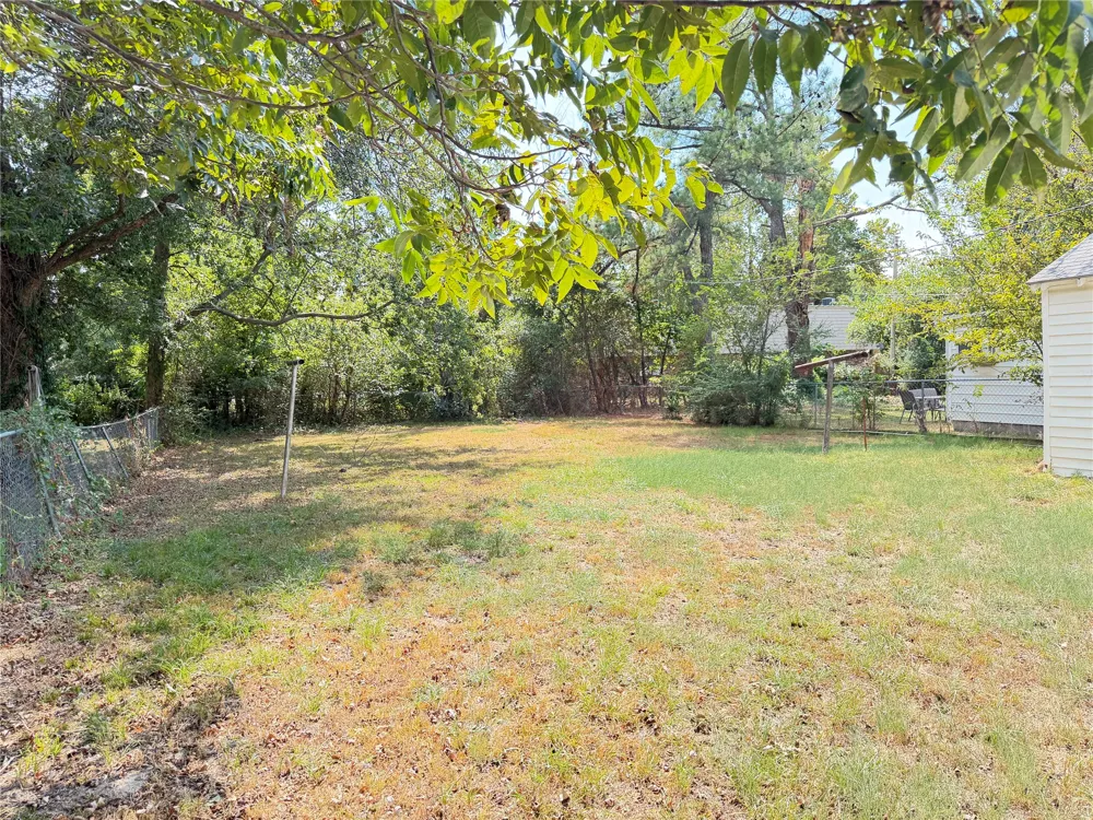 1809 Delaware Muskogee, OK 74403