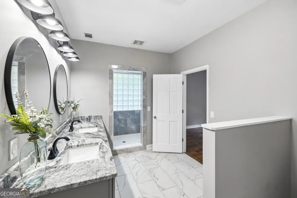 502 Shire CT Dalton, GA 30720