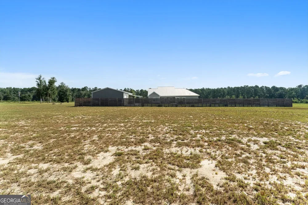 1434 Paris AVE Swainsboro, GA 30401