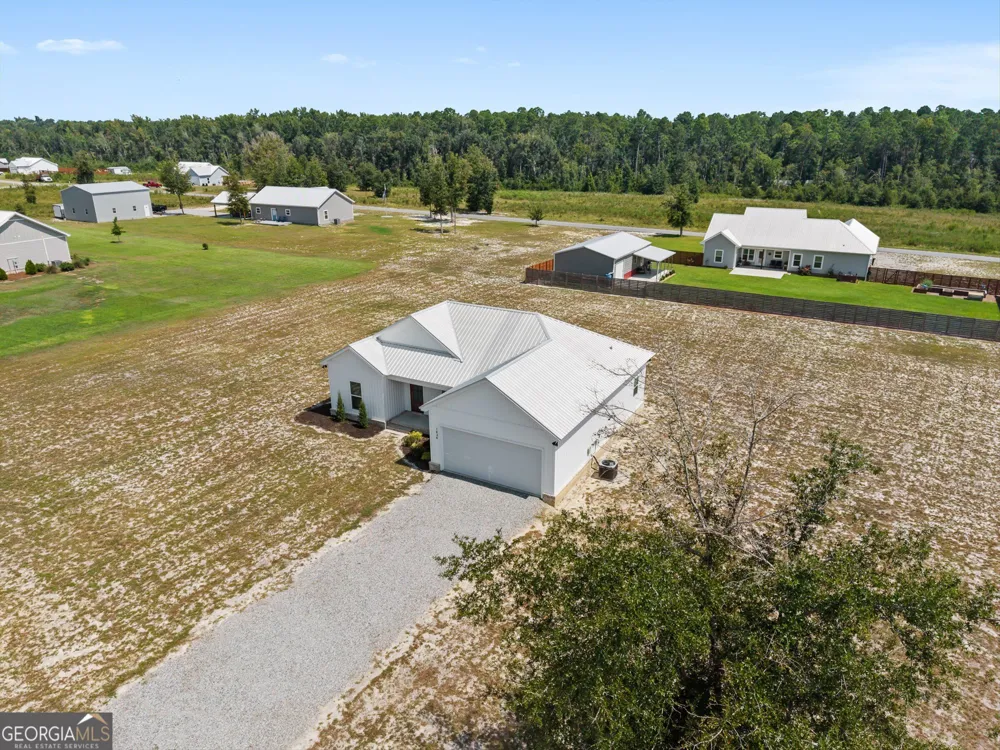 1434 Paris AVE Swainsboro, GA 30401