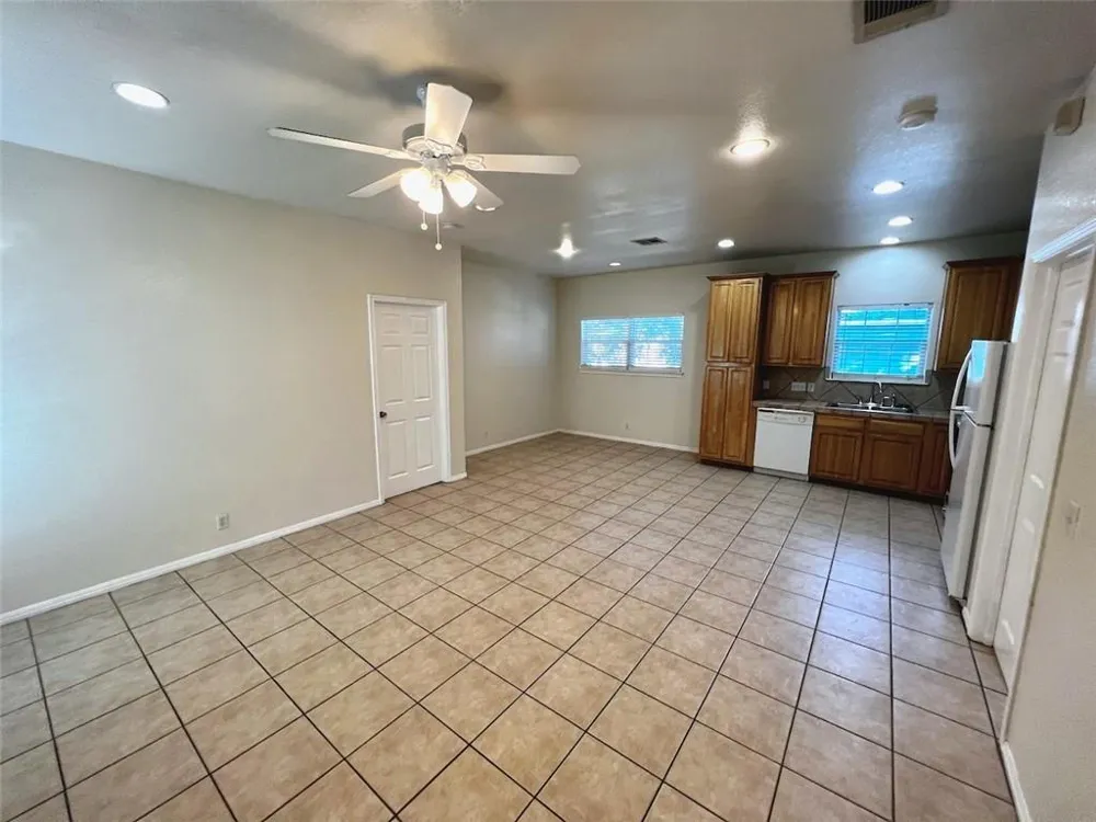 5403 Evans Avenue #B Austin, TX 78751