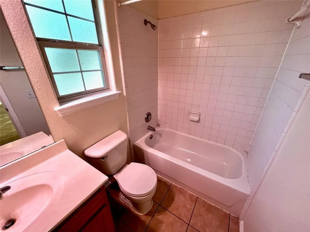 5403 Evans Avenue #B Austin, TX 78751