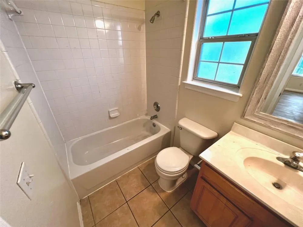 5403 Evans Avenue #B Austin, TX 78751