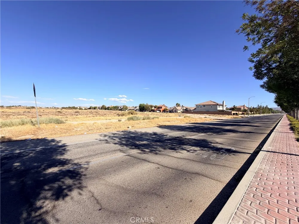 40 Ste Vic AVE J8 Lancaster, CA 93535