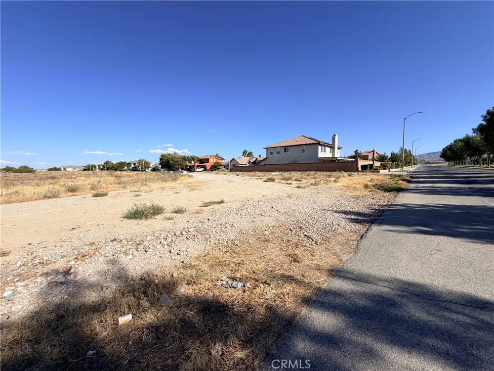 40 Ste Vic AVE J8 Lancaster, CA 93535
