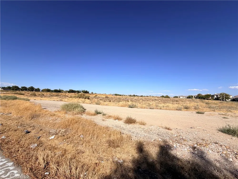 40 Ste Vic AVE J8 Lancaster, CA 93535