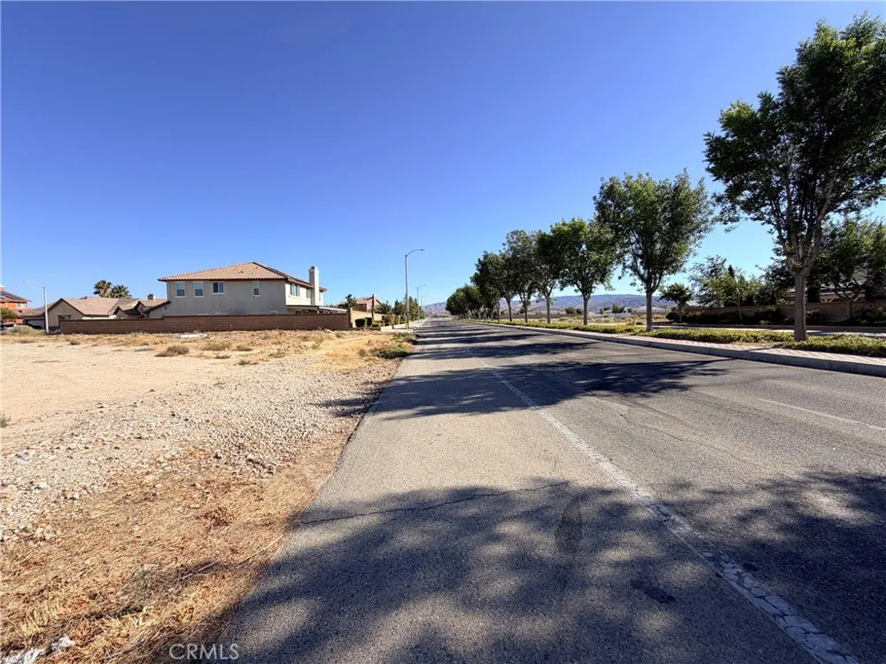 40 Ste Vic AVE J8 Lancaster, CA 93535