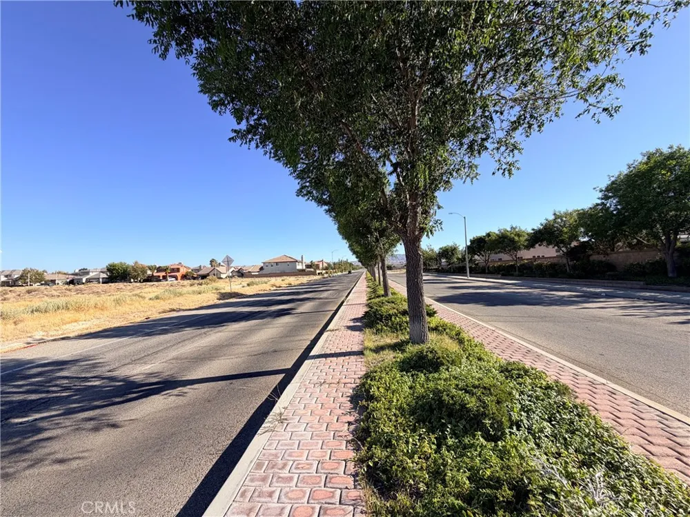 40 Ste Vic AVE J8 Lancaster, CA 93535