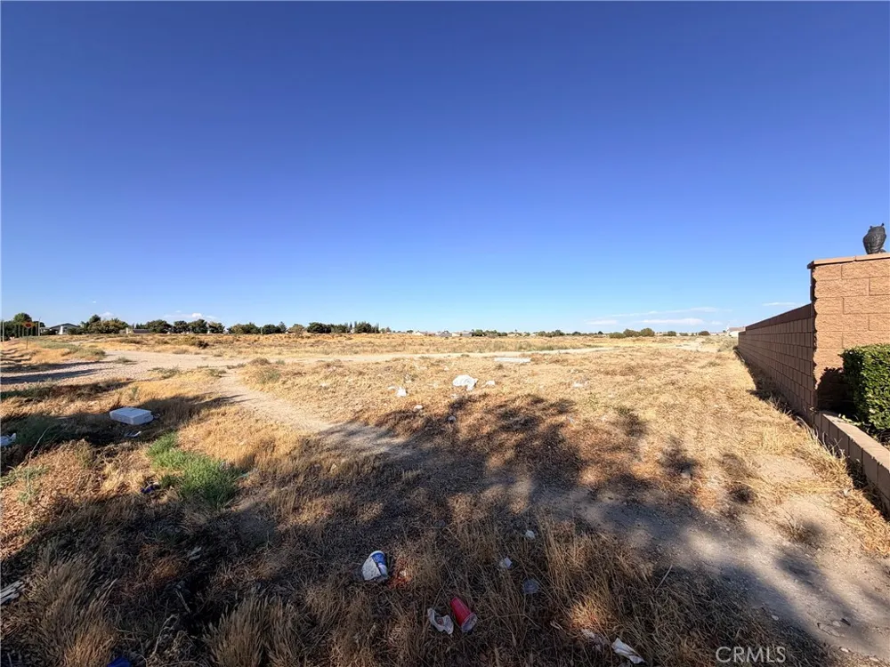 40 Ste Vic AVE J8 Lancaster, CA 93535
