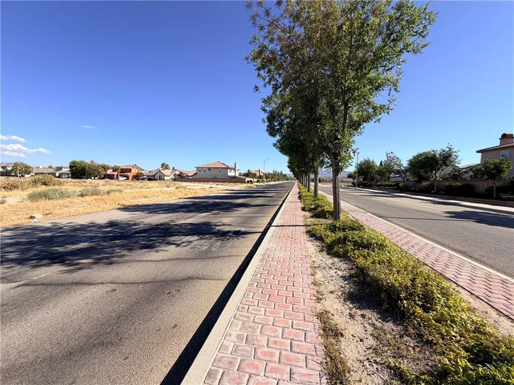 40 Ste Vic AVE J8 Lancaster, CA 93535