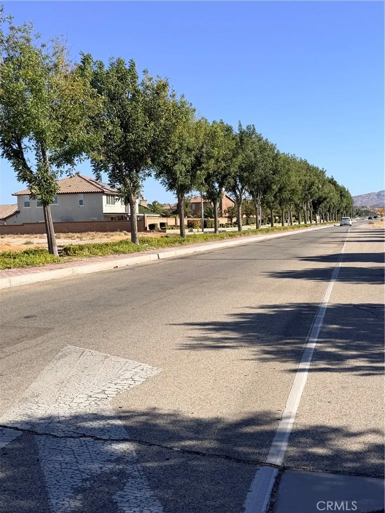 40 Ste Vic AVE J8 Lancaster, CA 93535