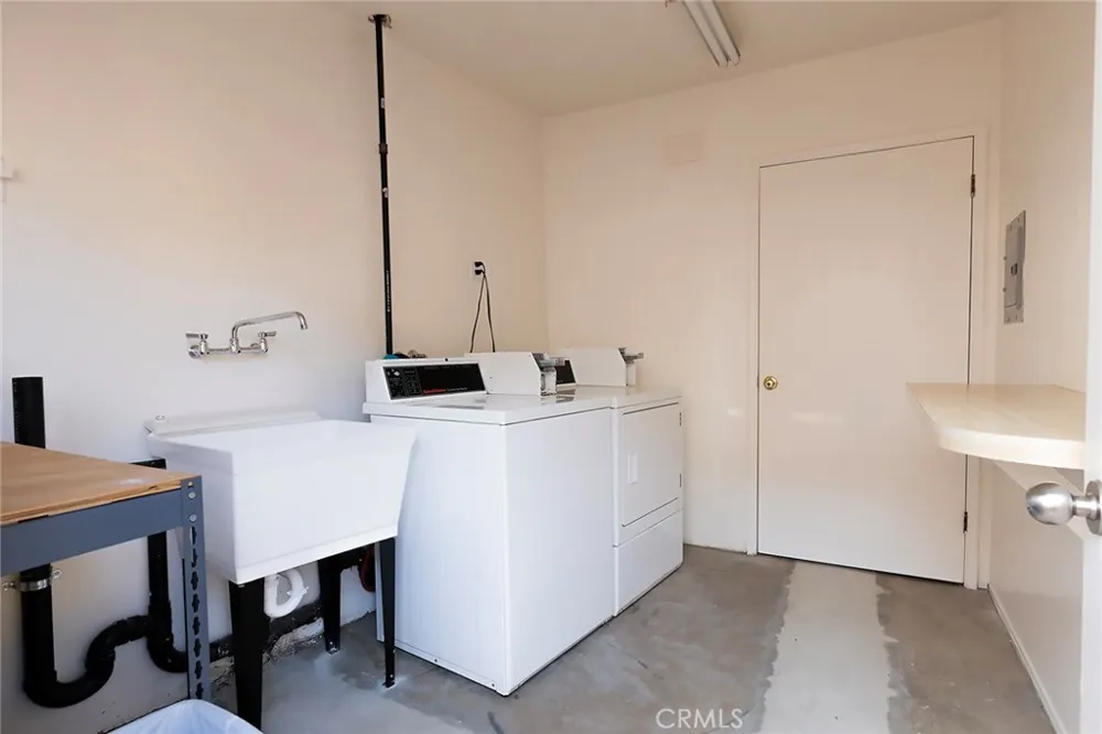 608 Esplanade #2 Redondo Beach, CA 90277